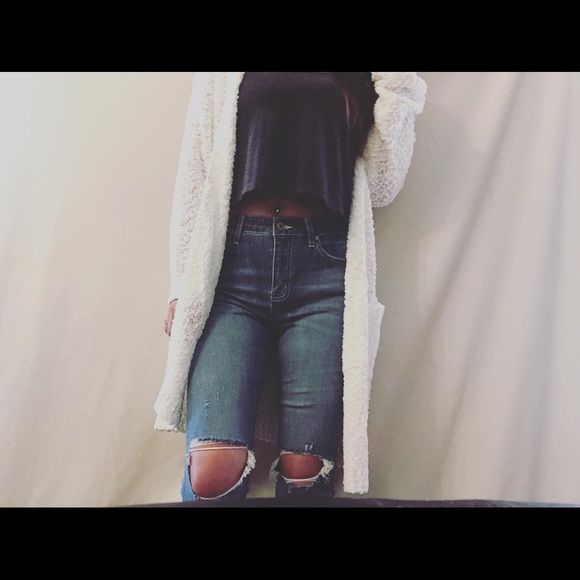 LAST ONE! Ivory Popcorn Knit Cardigan - Picture 3 of 15